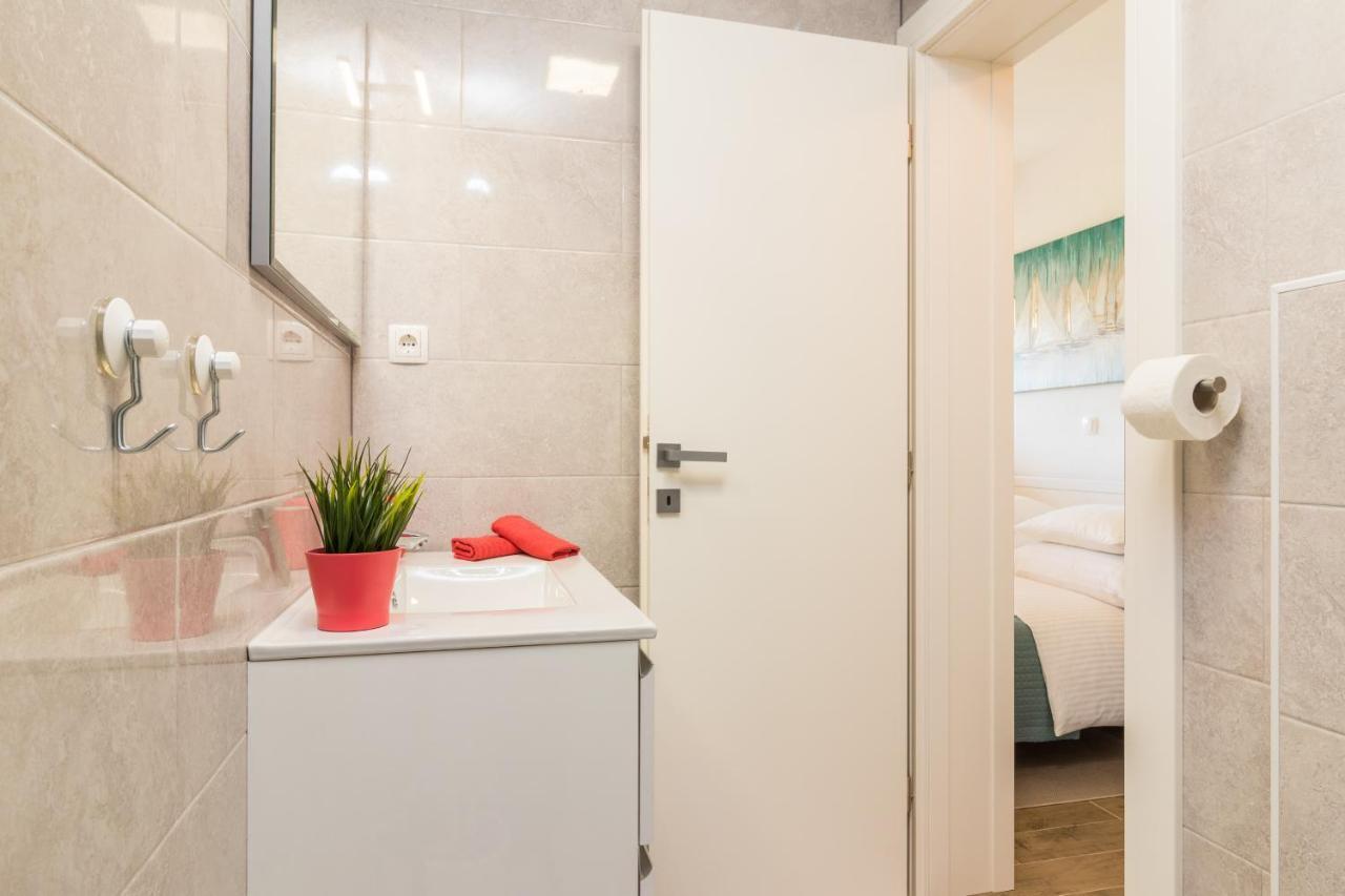 New Apartment Near Sea With 3 Bedrooms And 2 Bathrooms Pula Exteriér fotografie