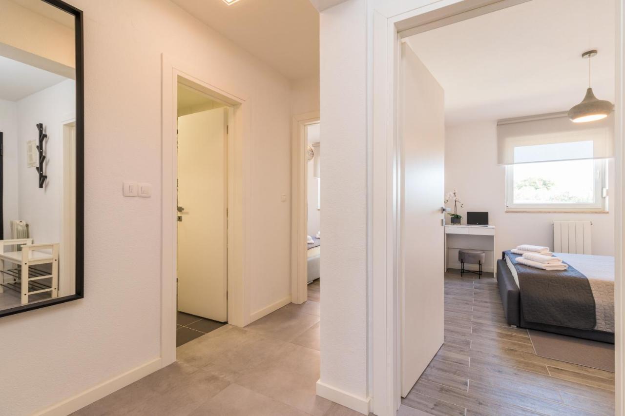 New Apartment Near Sea With 3 Bedrooms And 2 Bathrooms Pula Exteriér fotografie