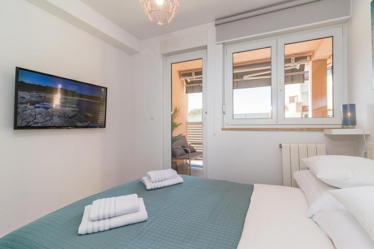 New Apartment Near Sea With 3 Bedrooms And 2 Bathrooms Pula Exteriér fotografie
